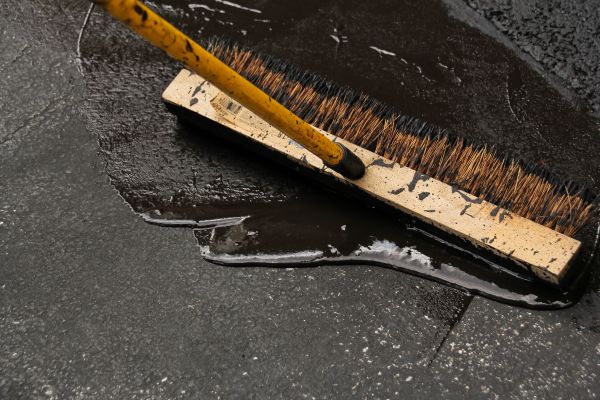 Commercial Asphalt Sealing in Valparaiso