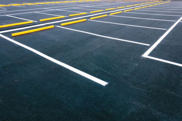 Asphalt Parking Lot Sealing in Valparaiso